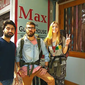 Max Agra (Uttar Pradesh)